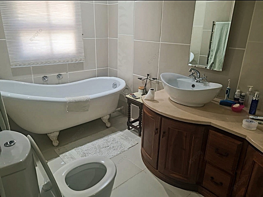 6 Bedroom Property for Sale in Senekal Free State